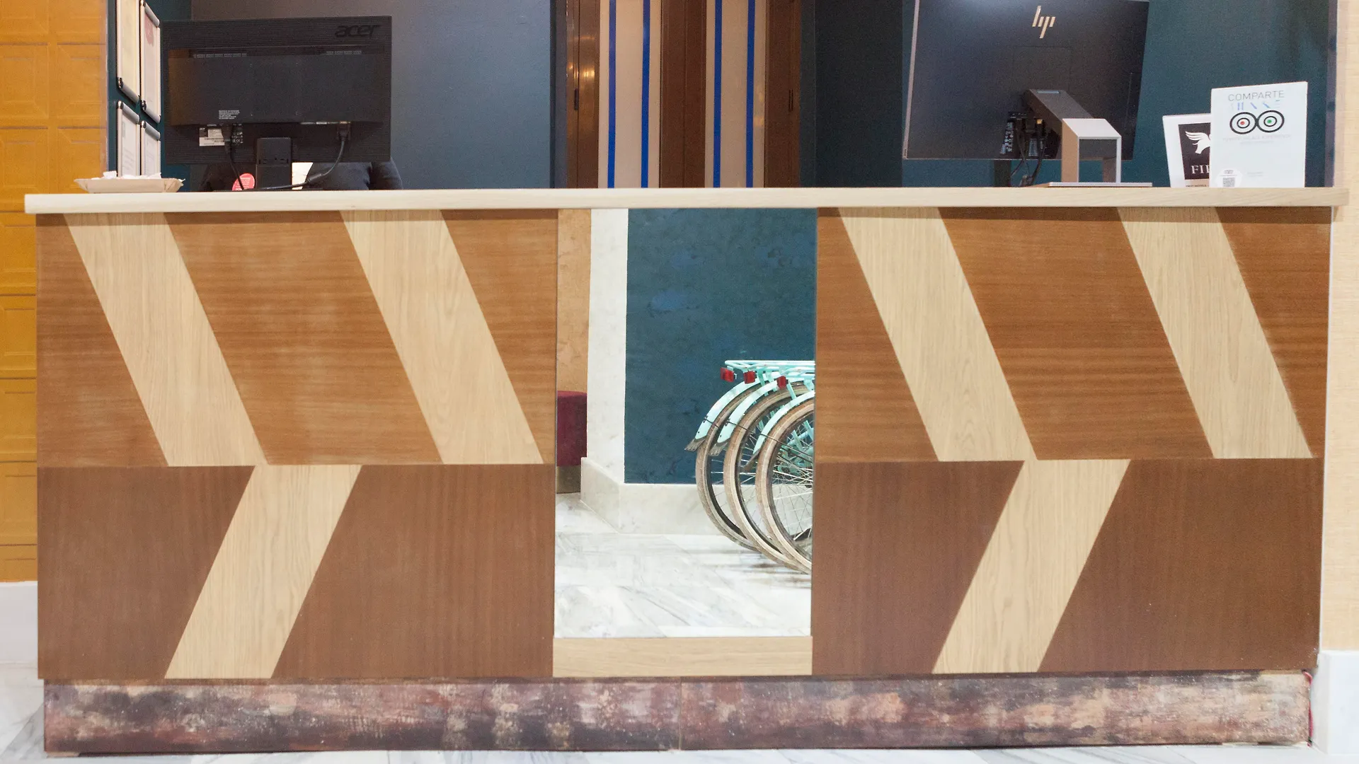 ** מלון Petit Palace Canalejas Sevilla ספרד