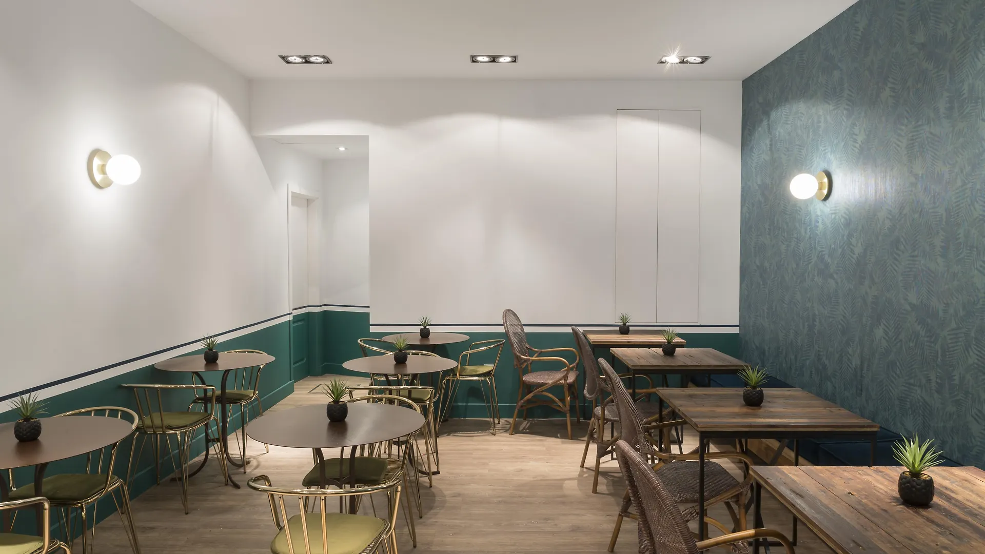 Petit Palace Canalejas Sevilla ספרד