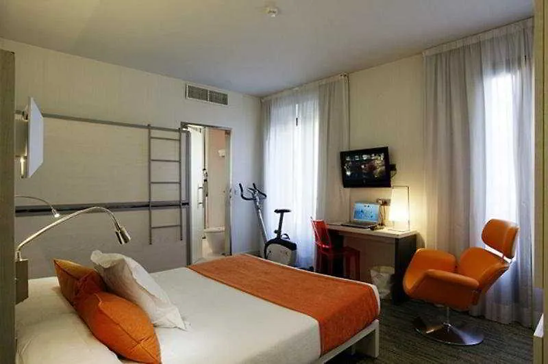 Petit Palace Canalejas Sevilla 2*, סביליה
