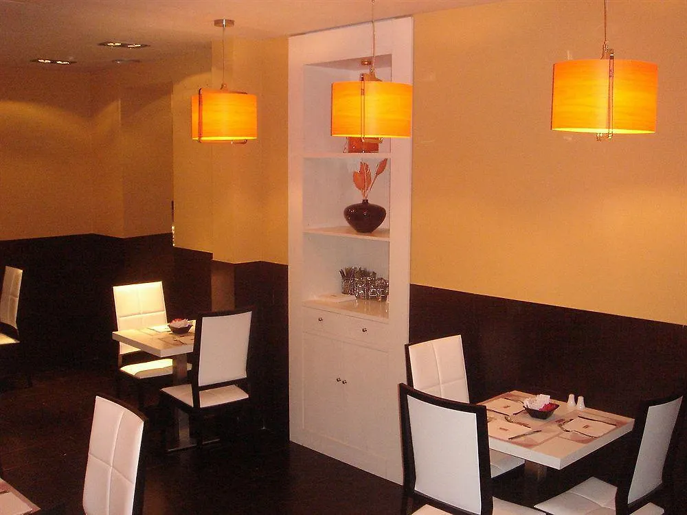 מלון Petit Palace Canalejas Sevilla